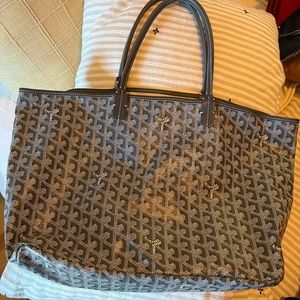 Gently used Goyard medium tote in grey/blue color.